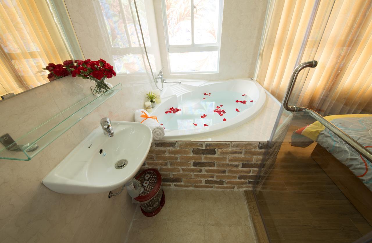 Ana'S House Hostel На Транг Екстериор снимка