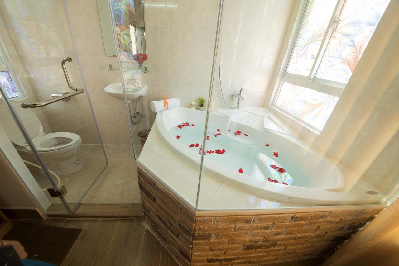 Ana'S House Hostel На Транг Екстериор снимка