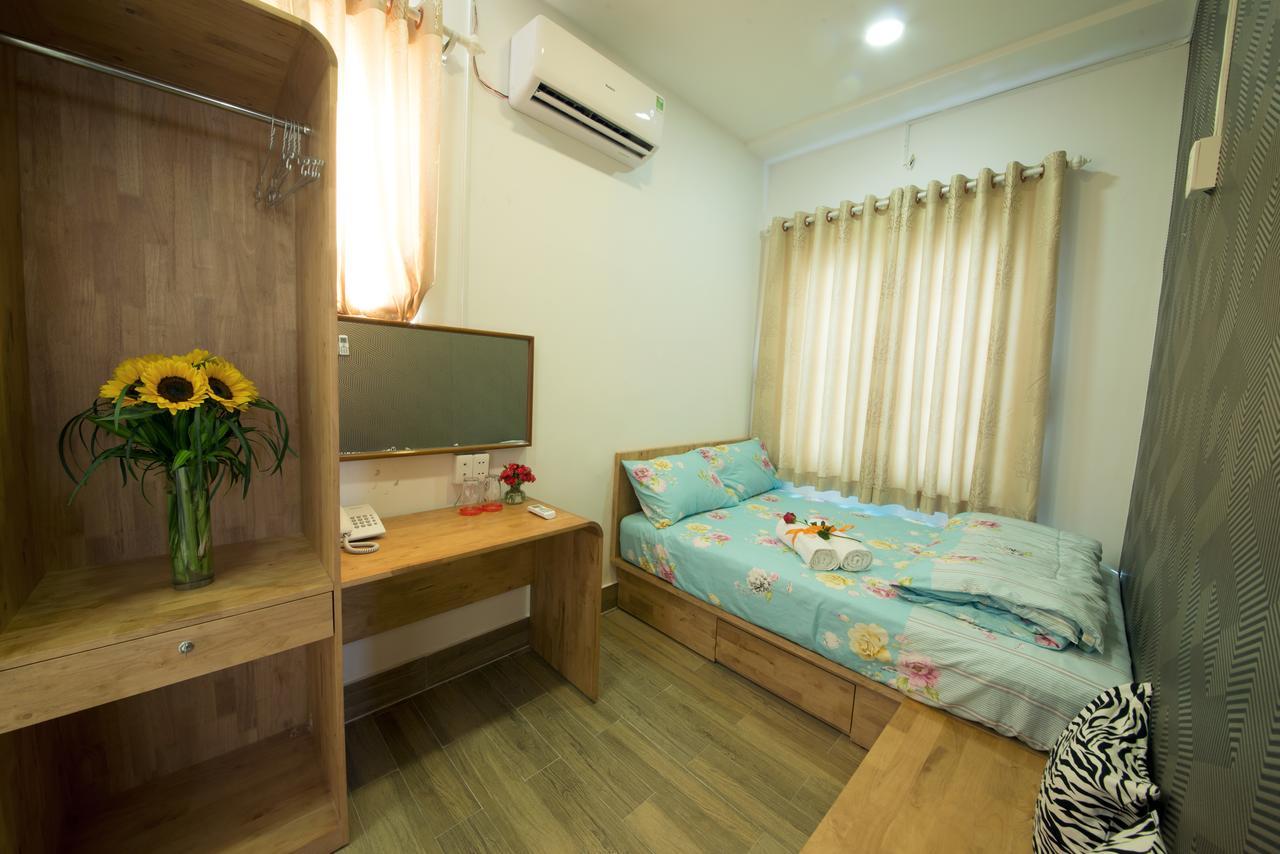 Ana'S House Hostel На Транг Екстериор снимка