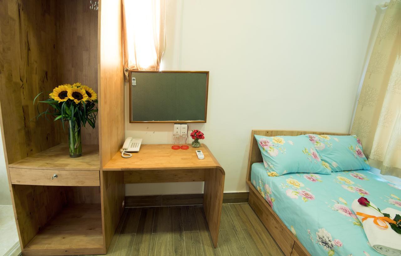 Ana'S House Hostel На Транг Екстериор снимка